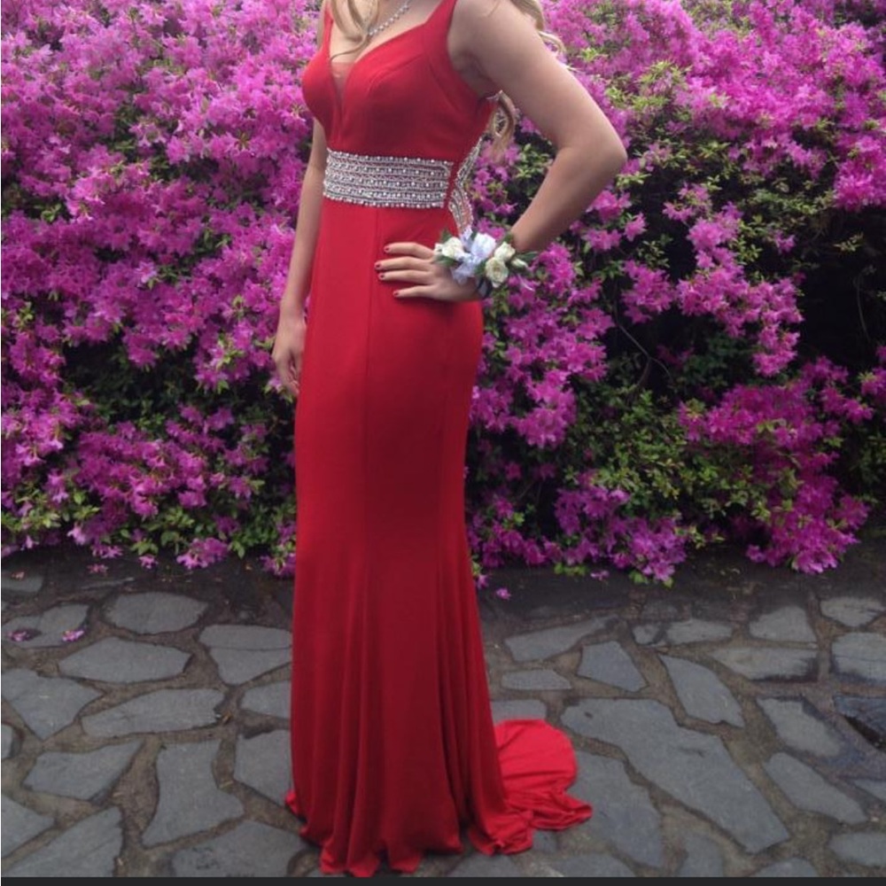 Terani couture evening dress used as prom dress. Size 6 $475 originally